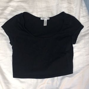 BLack crop t shirt